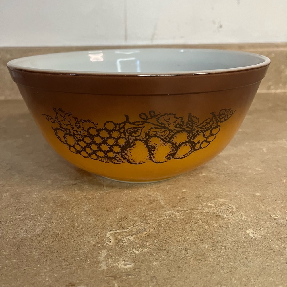 Vintage Pyrex Old Orchard Mixing Bowl